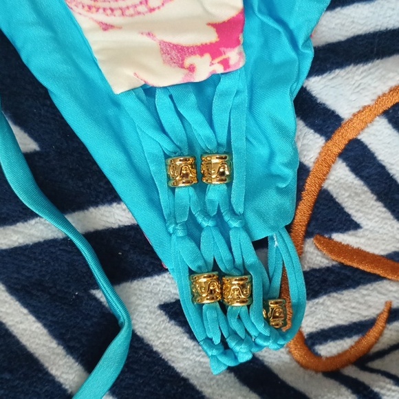 Beach Bunny NWT Damascus Sea Lg Tri Top Lg Skimpy Bottom Both Reversable - Picture 5 of 12